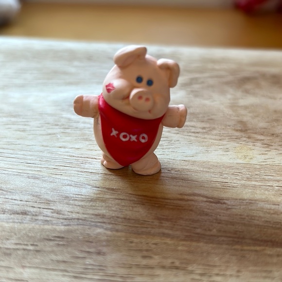Hallmark Other - Hallmark Valentine Merry Mini Pig 1989 Vintage Figurine Kisses 💋 xoxo 💋 Cute 🥰